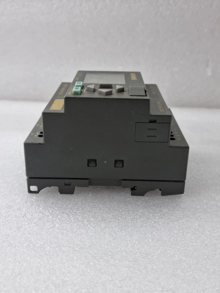 USED WORK SIEMENS 6ED1052-1FB00-0BA6 230RC LOGO AC/DC 115..240V 6ED10521FB000BA6